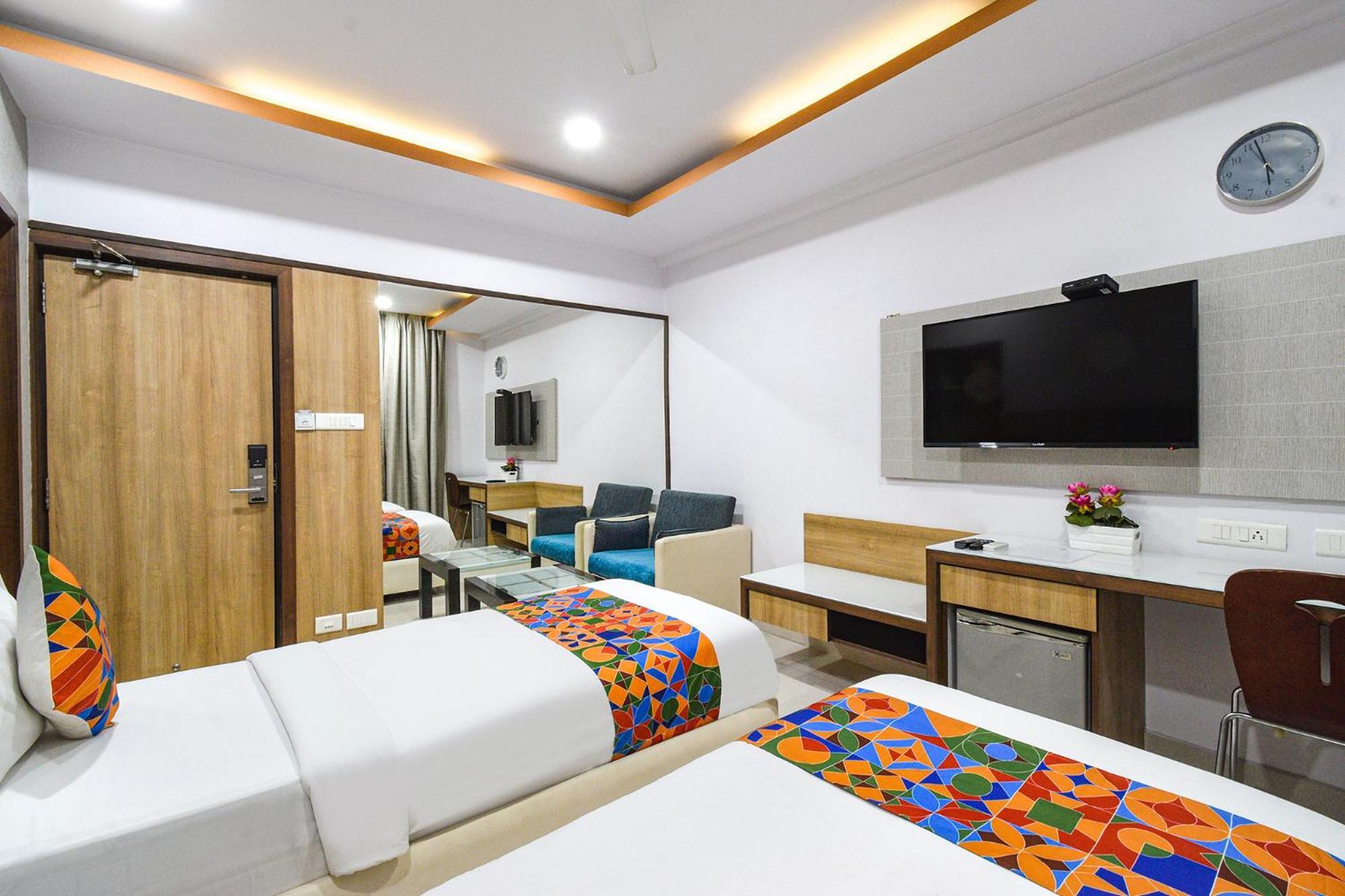 Fabhotel Aditya Homes - Nr Isb, Gachibowli Хидерабад Екстериор снимка